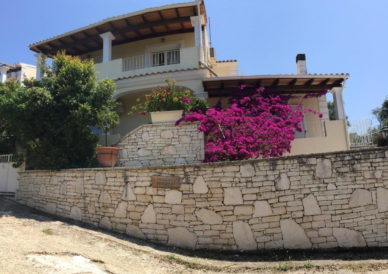 Villa Petrino - Central Flat Location Within Kassiopi. Sleeps 8 Exteriör bild